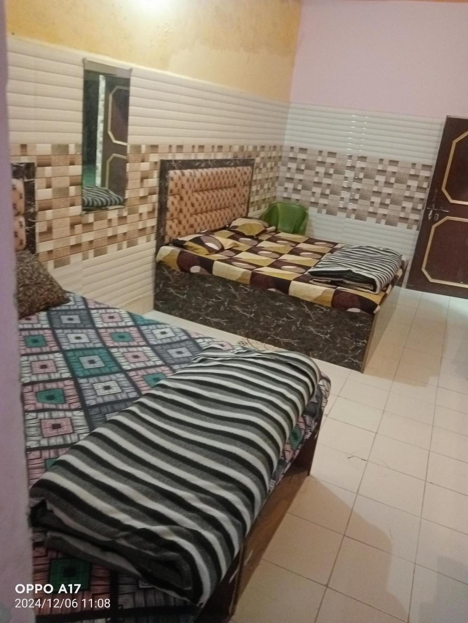 Govind Guest House Mathura Eksteriør billede